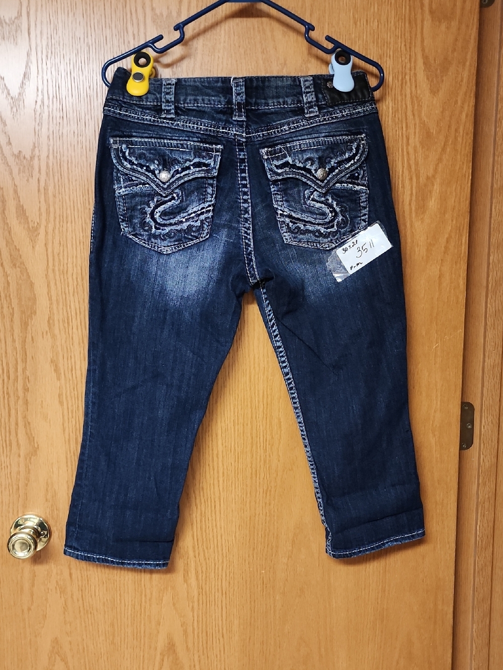 Suki Flap jean capris Dark Blue Women's 30x21 Embroidered  Pocket number 3511